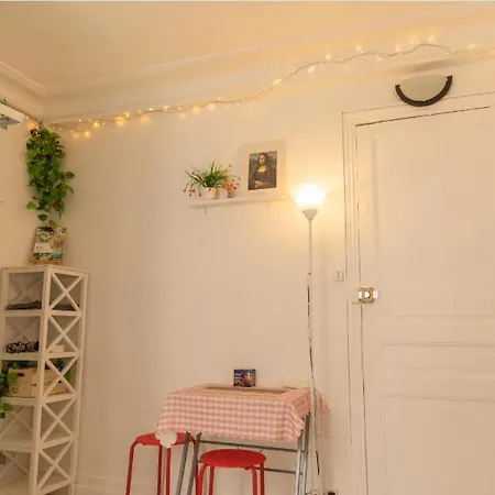 Studio In 15th Arrondissement Apartment Paris